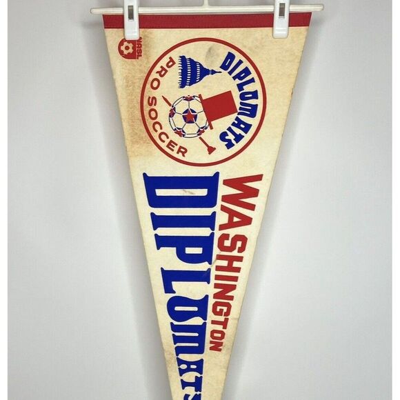 Vtg Washington Diplomats NASL 30x12 Full Size Soccer Pennant Defunct 1970s - Picture 1 of 16